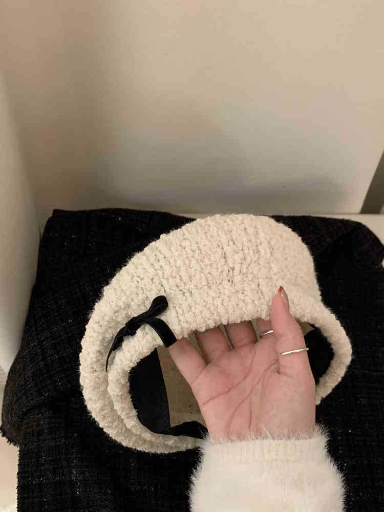 帽子女日系小人数リボンモコモコベレー帽女秋冬新作キュートで甘い白の画家帽